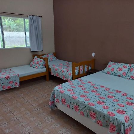 Locacao P Final De Semana Mourada Terrea Hotel Caraguatatuba Buitenkant foto